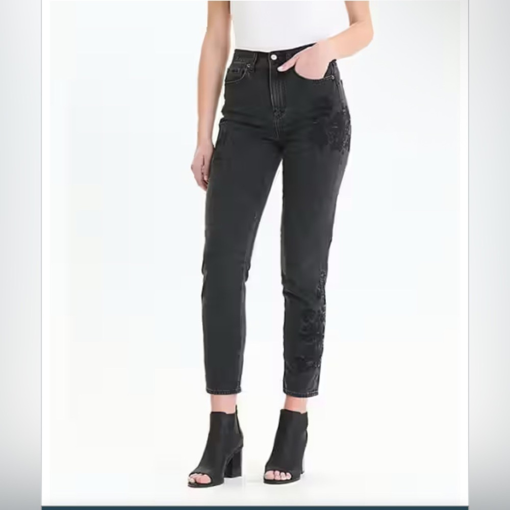 American Eagle Women’s Black Denim Embroidered Floral Details Mom Jeans Size 0 S